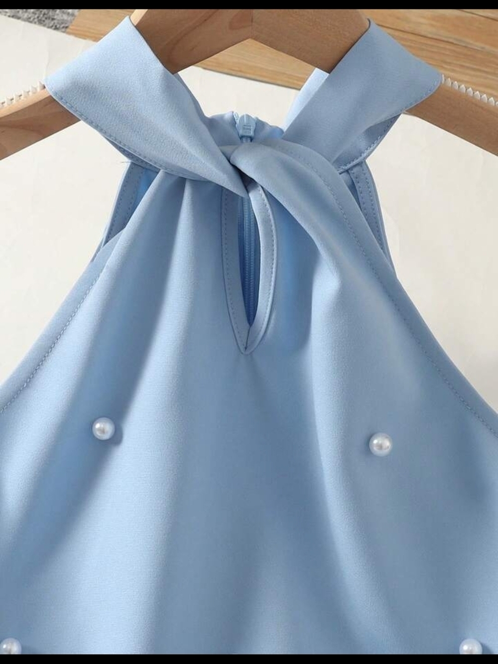 Pearl-Embellished Light Blue Halter Dress for Girls - Picture 4 of 7
